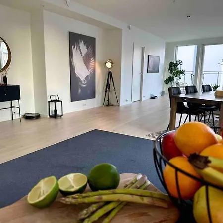 Toppleilighet Med Utsikt, Sentralt I Alesund! Apartment