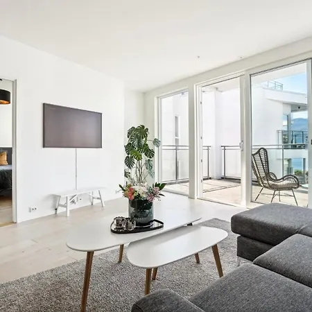 Toppleilighet Med Utsikt, Sentralt I Alesund! Apartment *